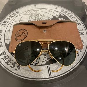 Vintage gold Ray-Ban’s